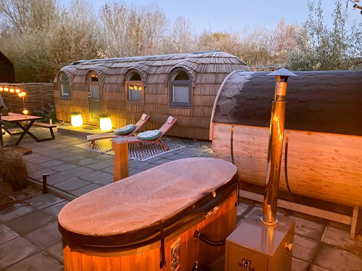 Bed & Wellness Klein Knorrestein With Private Hottub And Sauna And Tandembike Rental Included In Price Almere Eksteriør bilde